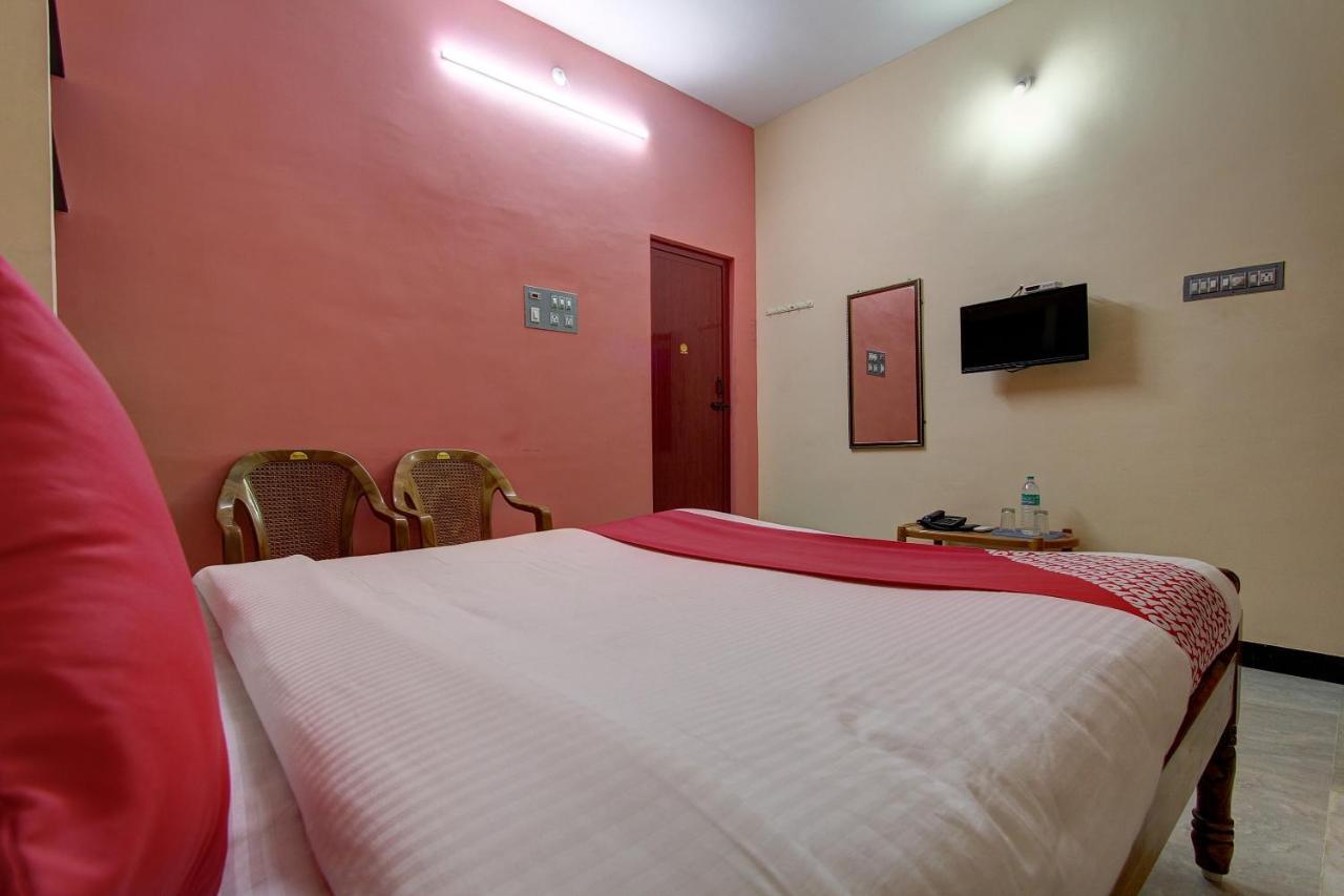 Hotel Vaccinated Staff - OYO 38664 Rt Residency Golden Rock Exterior foto